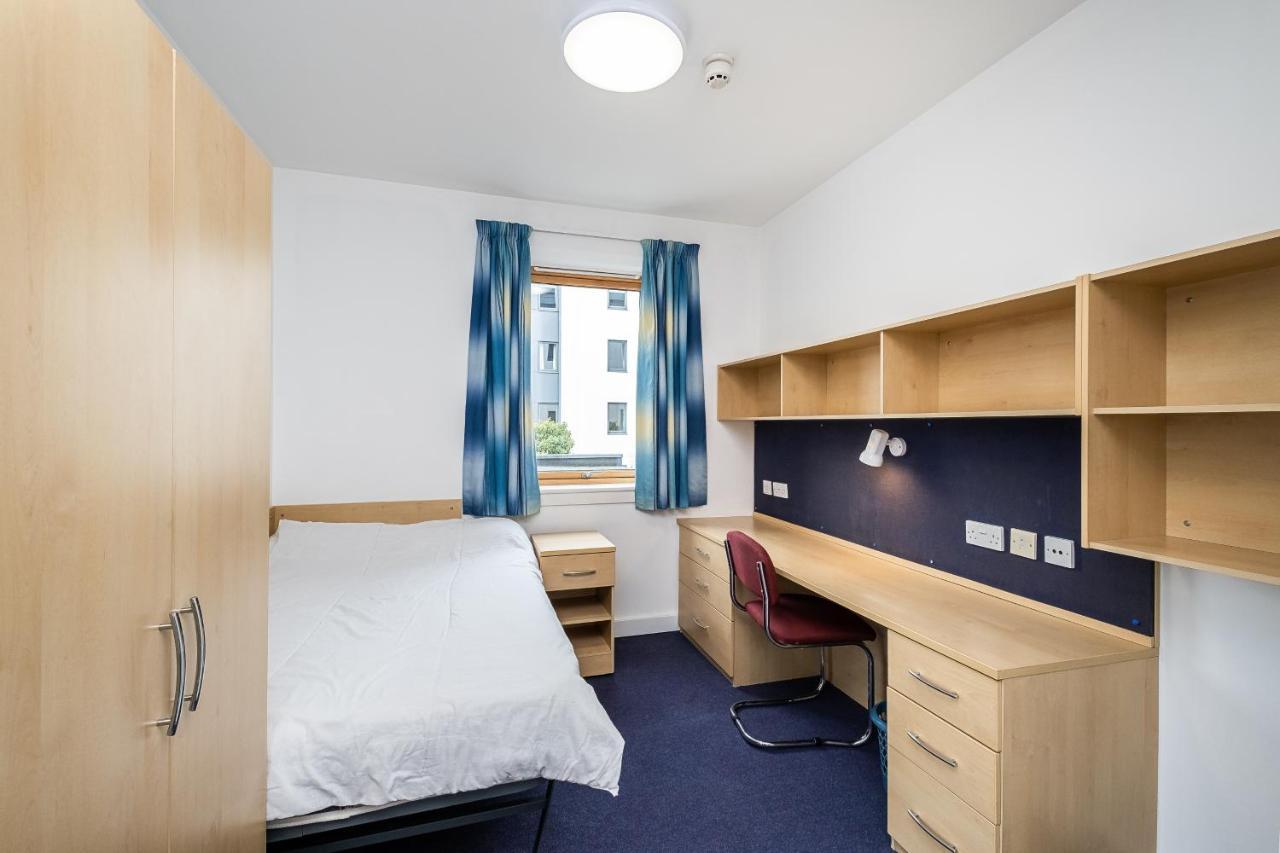 1 Night Free Comfortable Ensuite Rooms, Gillingham - Sk Hoo Buitenkant foto